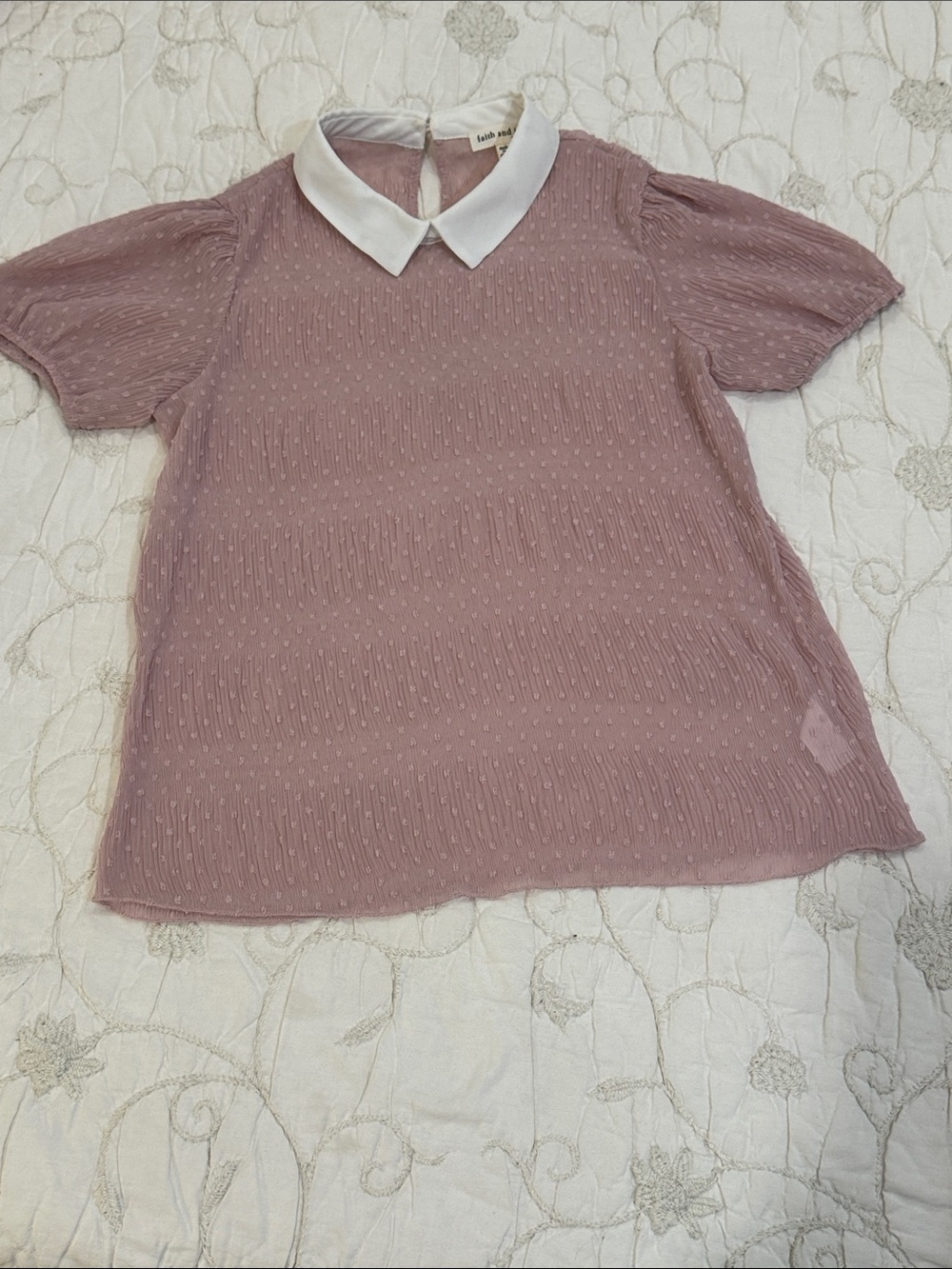 Faith and Joy med wm’s dusty rose Blouse with White Collar